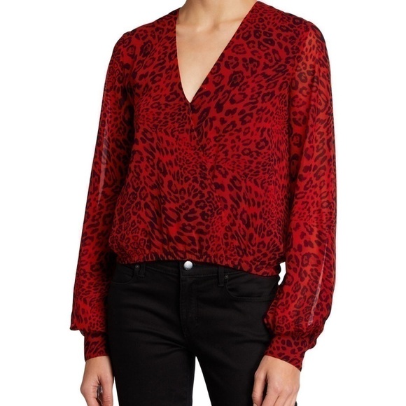 𝅺❤️RED Leopard Top❤️ Gen Love XS - Picture 3 of 5